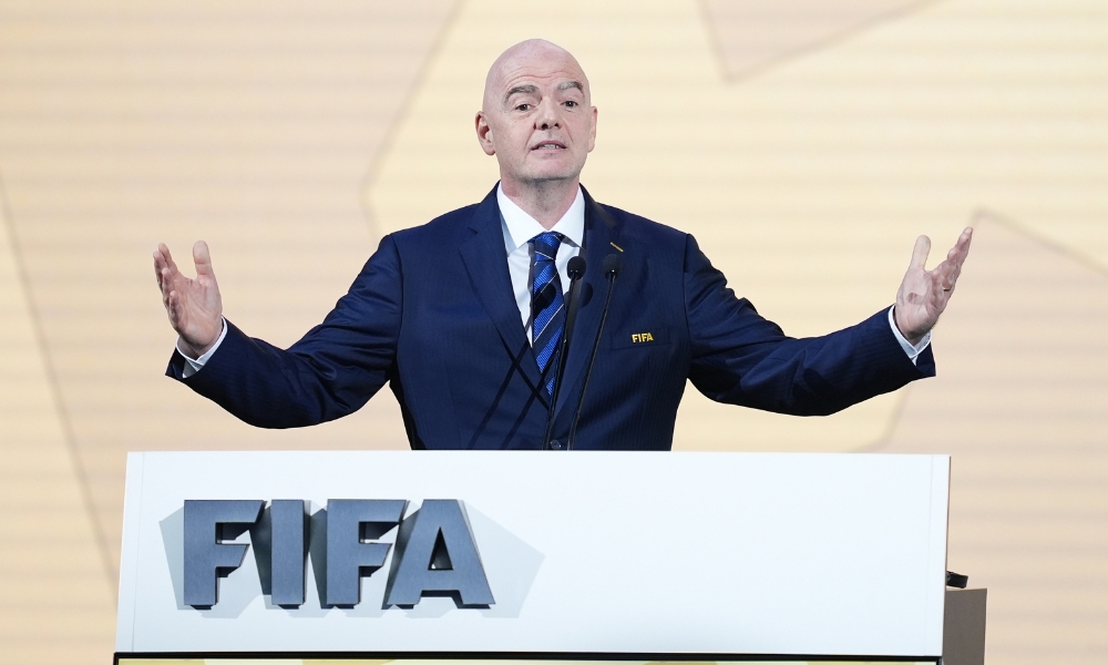 其中, 雷速体育