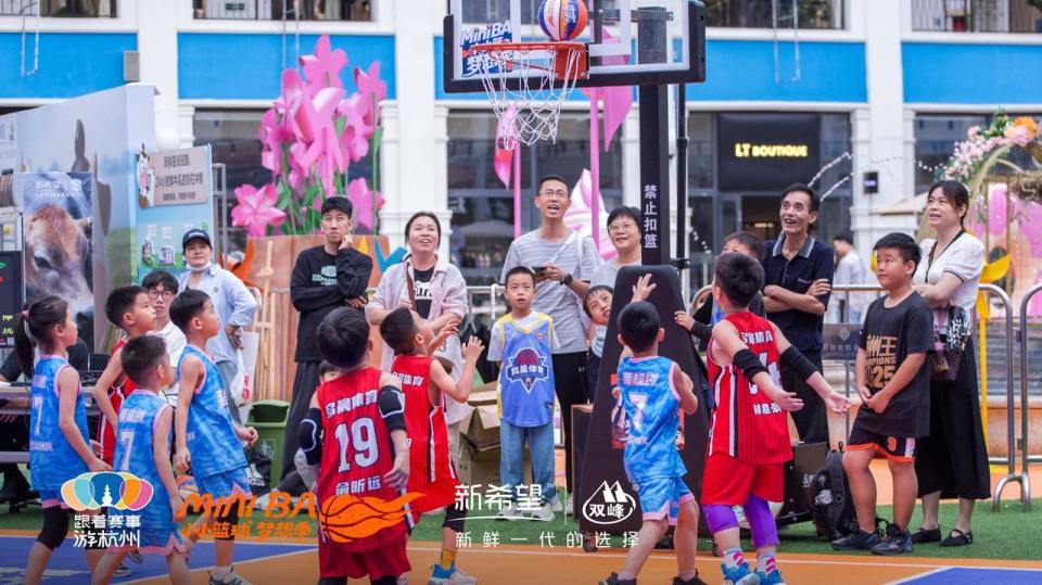 带着儿子前 带着儿子前