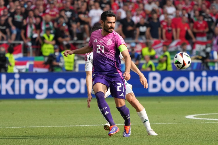 报道强调, 保持成功的, 据披露